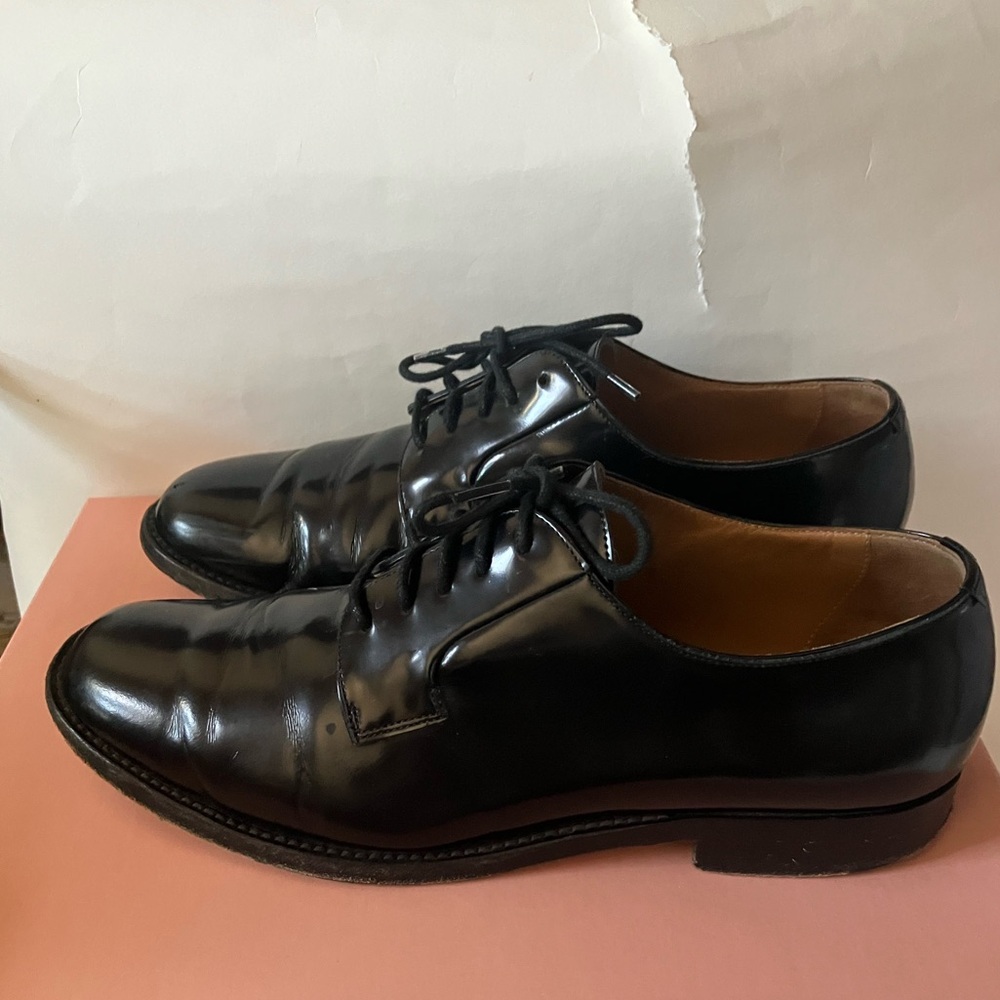 Black classic Oxford shoes by Mansur Gavriel